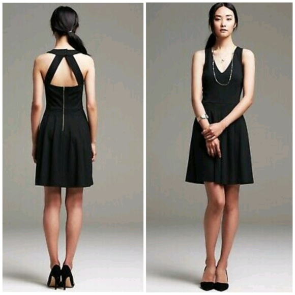 Banana Republic Dresses & Skirts - NWT Banana Republic 2 Petite Ponte Open Back Dress